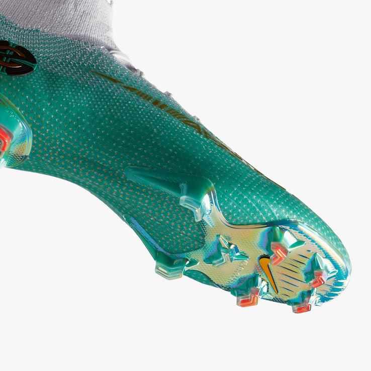 Mercurial Superfly 360 SoccerBible