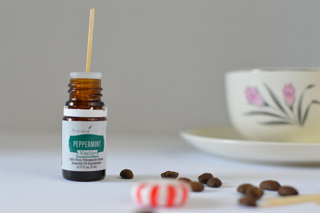 Add peppermint to your coffee using ...a toothpick