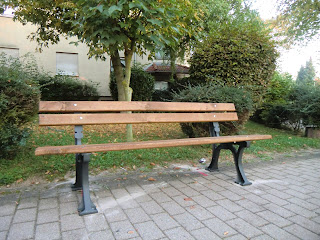 Unterwegs: Nur eine Bank