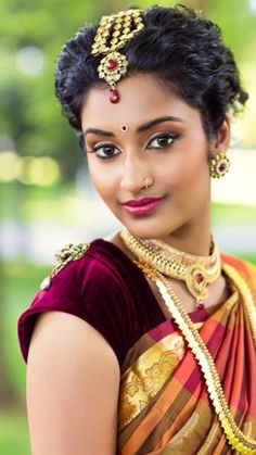 Best Tips on How to Wear Bindi | Beauty and Personal Grooming