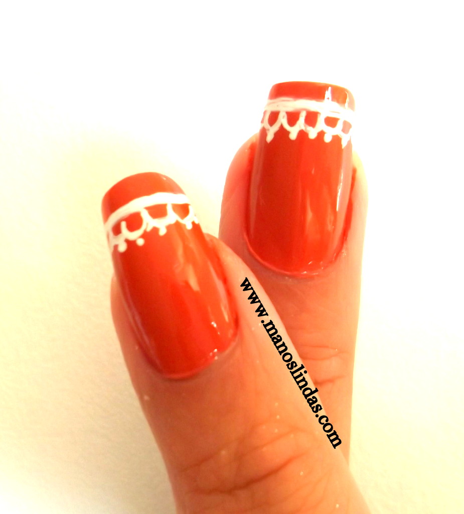 Como Hacer Puntitos En Las Uñas Uñas con diseño de encaje paso a paso ~ Manoslindas.com