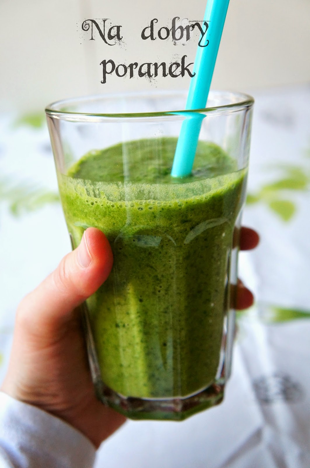 Delicious Titbits Jarmużowe smoothie