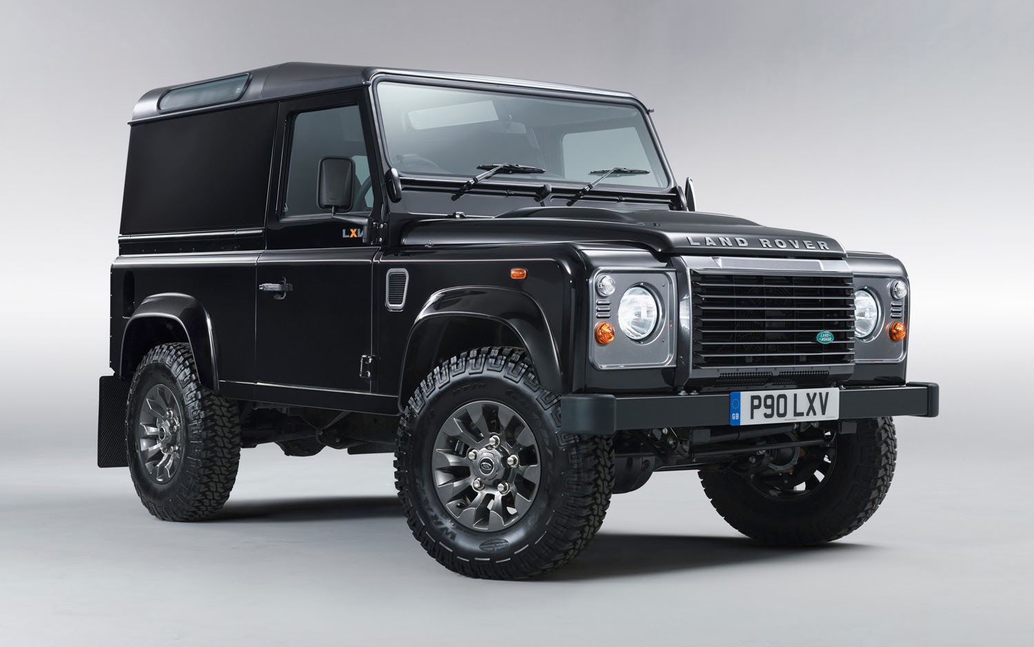 Land rover defender 2014