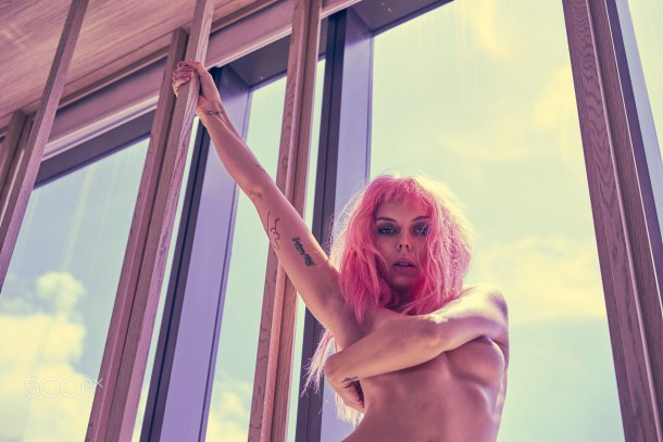 Leroy Lee Jun Liang 500px fotografia mulheres modelos sensuais nudez schay cabelo rosa alternativa provocante peitos