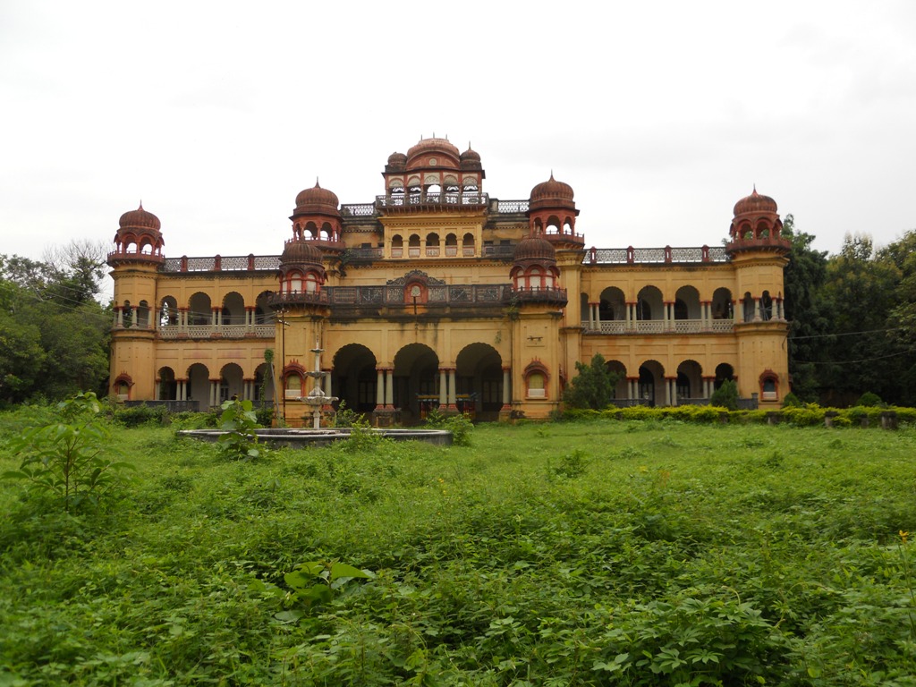 Orissa Tourism Places An Inside View Sailashree Palace Balangir