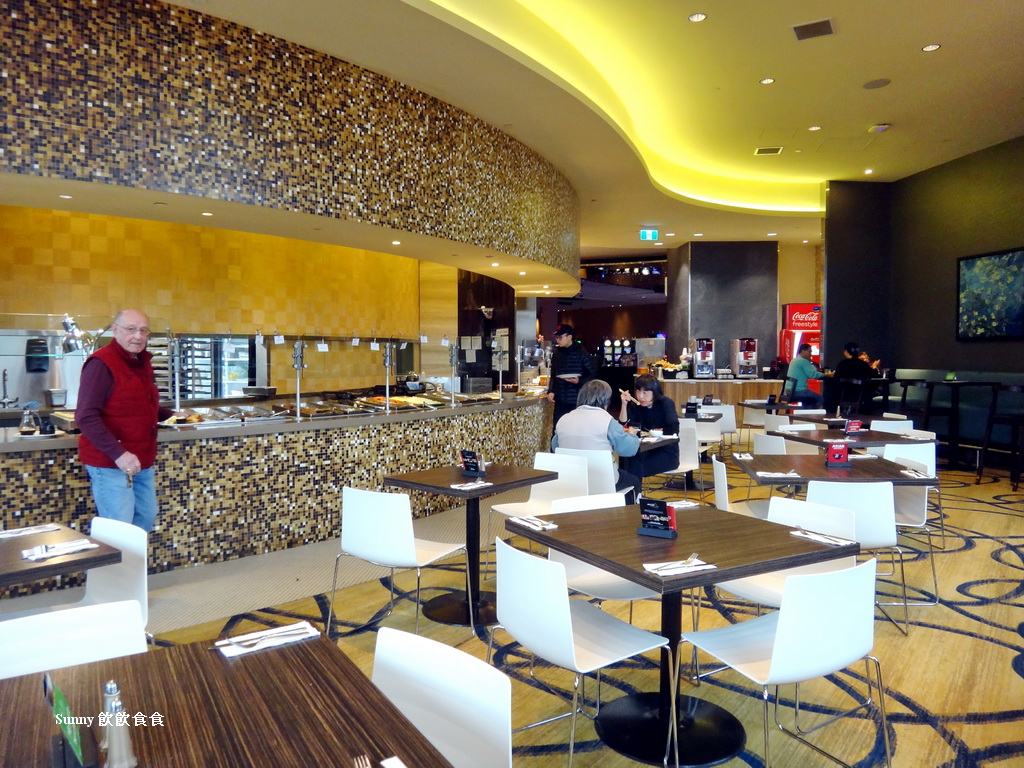 Sunny 飲飲食食 The Buffet at Grand Villa Casino (賭場買一送一自助午餐)