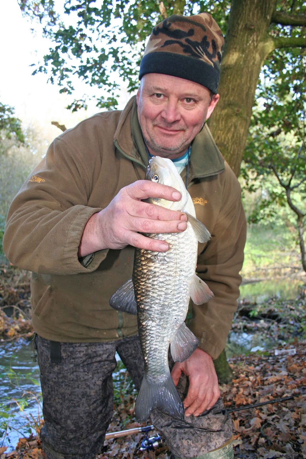 Duncan Charmans World of Angling Stick float fishing on the river