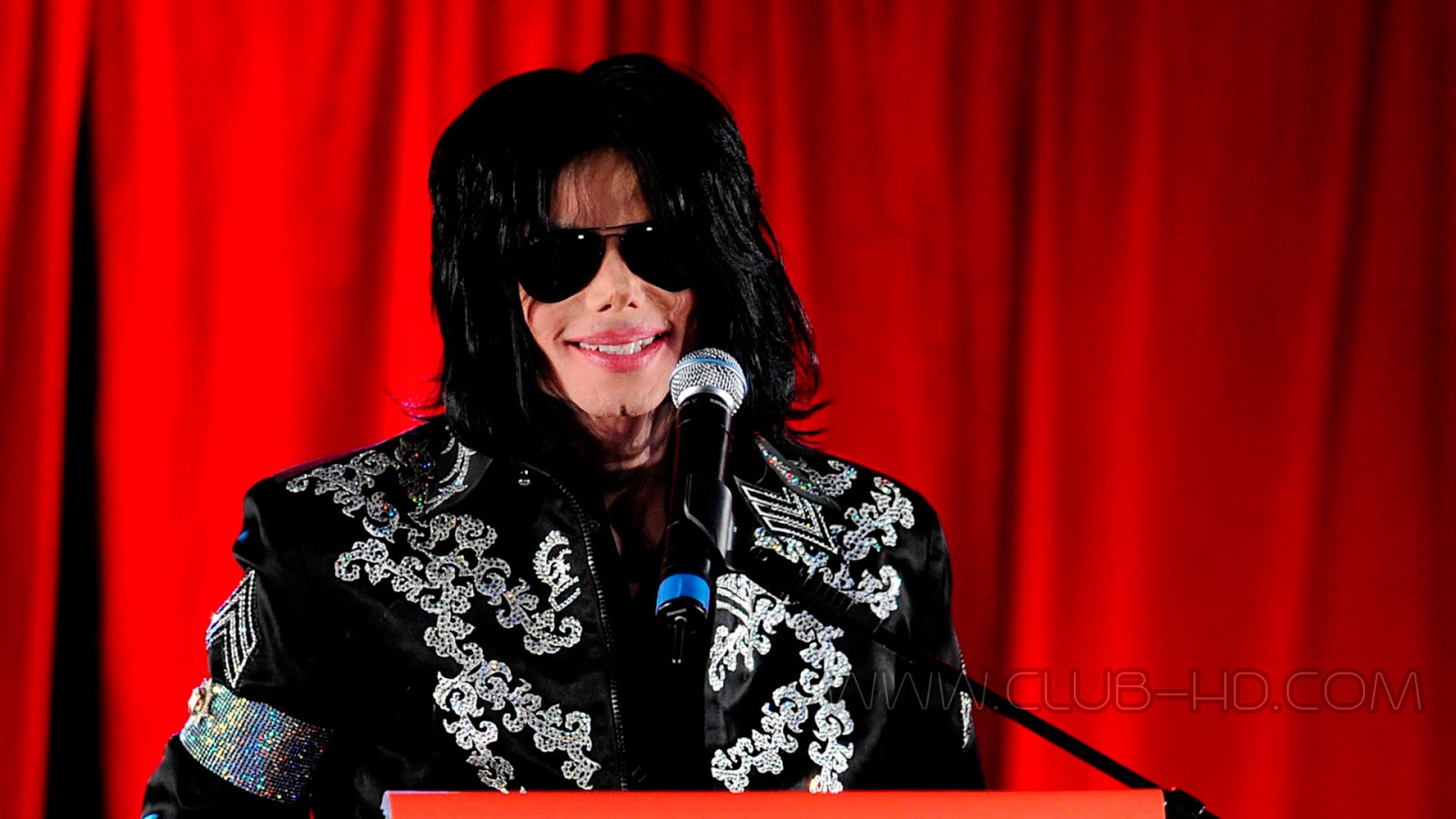 Michael-Jackson-The-Life-of-an-Icon-CAPTURA-10.jpg