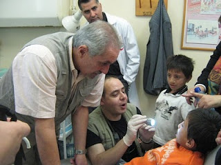 Fernando Sandoval, Cirujano Maxilo Facial y profesor USFQ, viaja a Gaza, Palestina, para proveer atención médico gratuito a los heridos del último conflicto