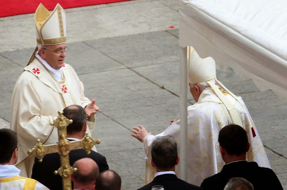 PIETRE VIVE: Canonizzazione di Giovanni XXIII e Giovanni Paolo II