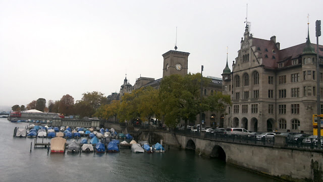 « Stadthaus Sitz der Stadtverwaltung. »