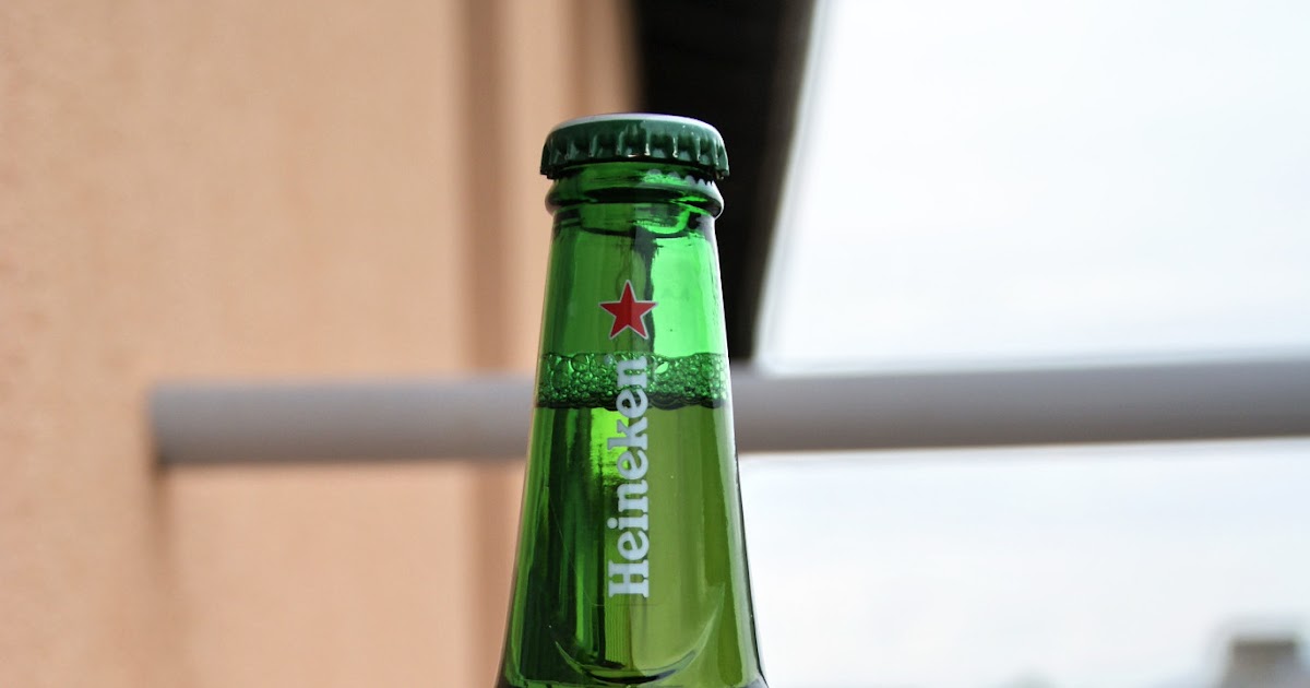 Der Bierige Blog: Heineken Lager Beer