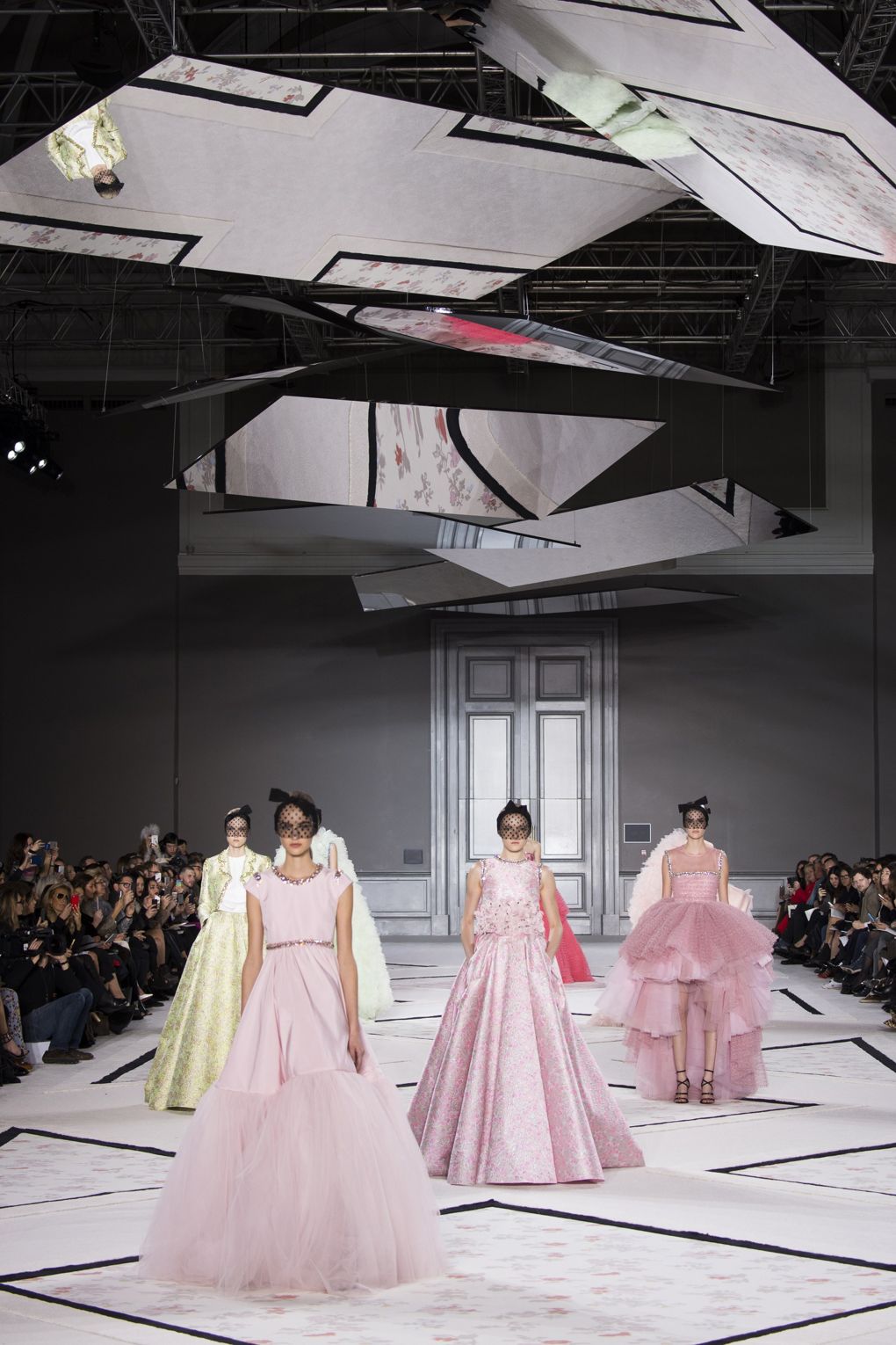 Spleen De Couture: WHY IS HAUTE COUTURE IMPORTANT FOR FASHION?!