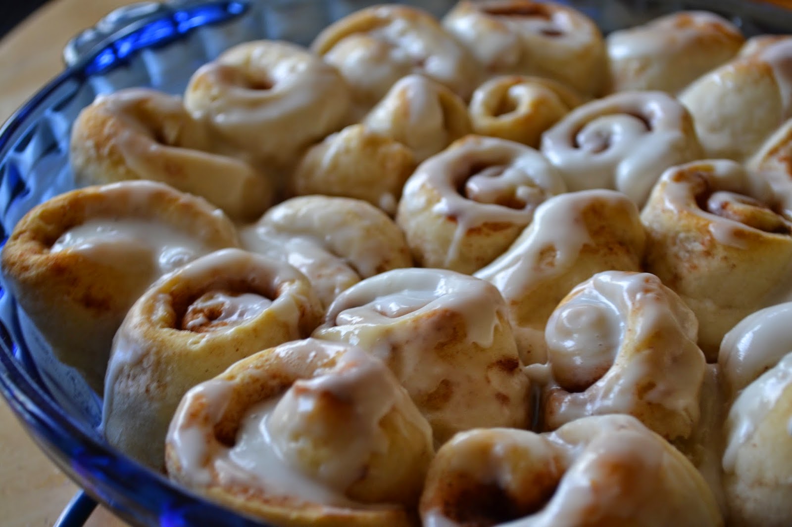 2-bite-pillsbury-biscuit-cinnamon-rolls