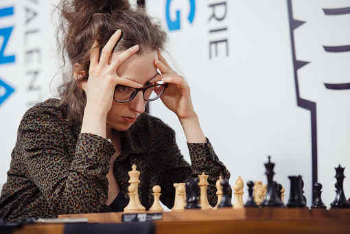 Après 3 rondes, Alexandra Kosteniuk est en tête avec 2,5 points suivie de sa compatriote Valentina Gunina e l'Américaine Irina Krush à 2 points - Photo © Austin Fuller Après 3 rondes, Alexandra Kosteniuk est en tête avec 2,5 points suivie de sa compatriote Valentina Gunina e l'Américaine Irina Krush à 2 points - Photo © Austin Fuller