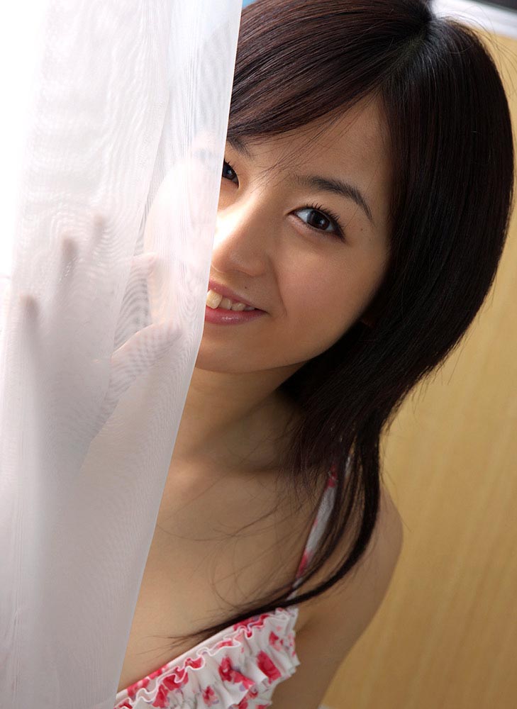 Asian Babes Hikari Yamaguchi Schoolgirl Stripping Pics