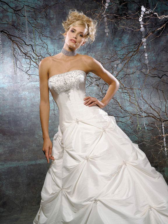 Wedding dresses uk |ASheClub.blogspot.com Wedding dresses uk |ASheClub.blogspot.com