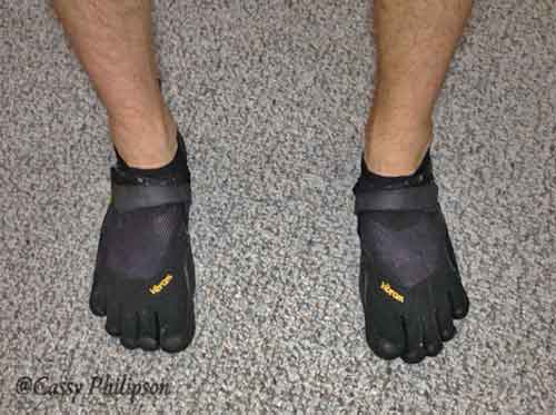 barefoot running shoes with toes