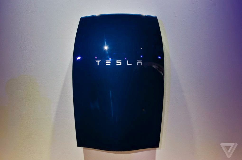 Tesla dévoile sa batterie PowerWall pour la maison et les entreprises