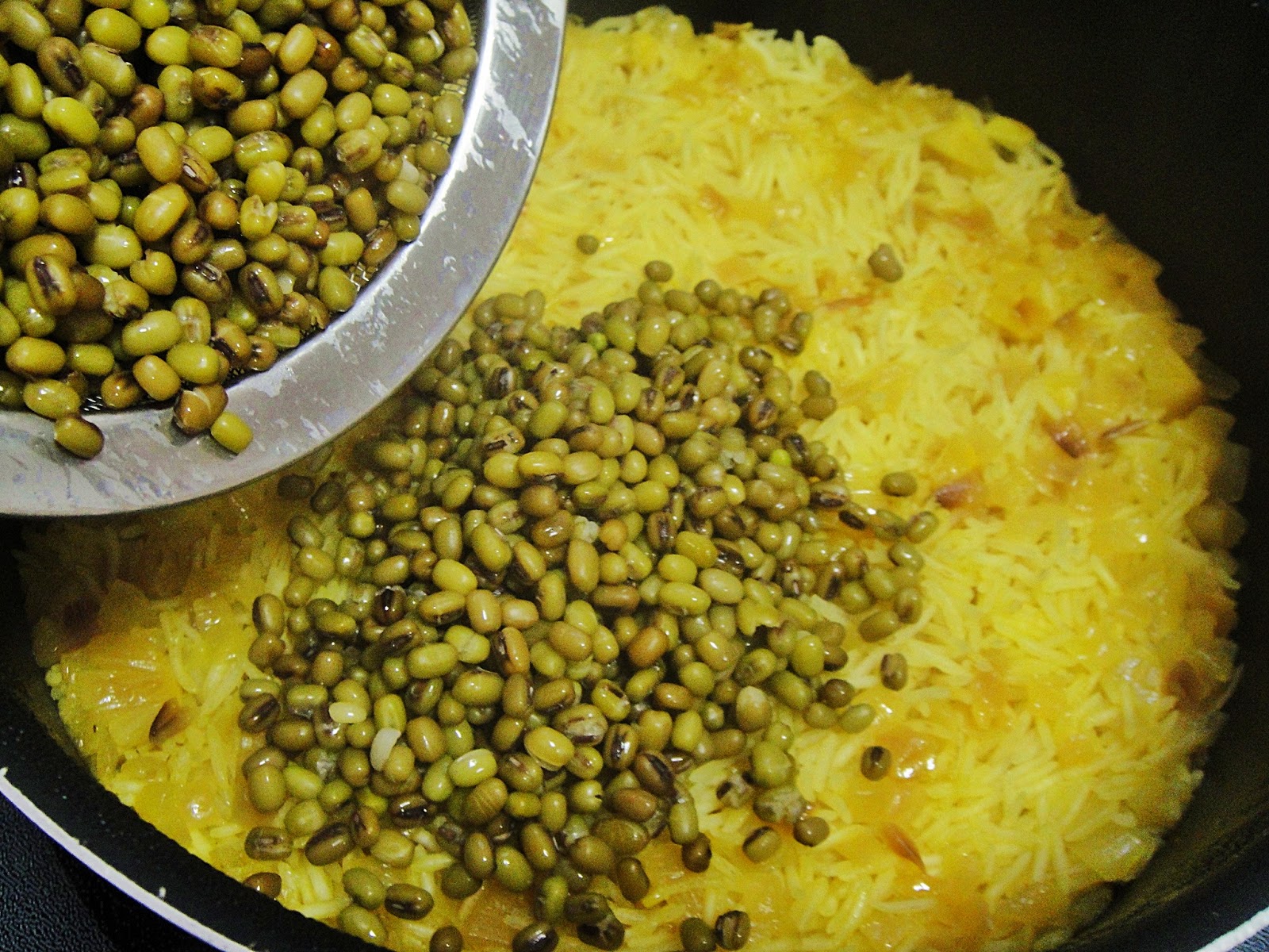 Maryam's Culinary Wonders 935. Iraqi Mung Bean Rice