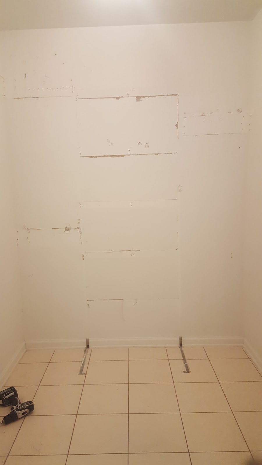 encore Closet Makeover and DIY Custom Foam Core Board Tray Organizer