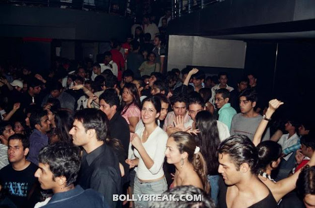 Katrina Kaif Private Party Pic - (6) - Katrina Kaif Unseen Private Party Pics from 2004