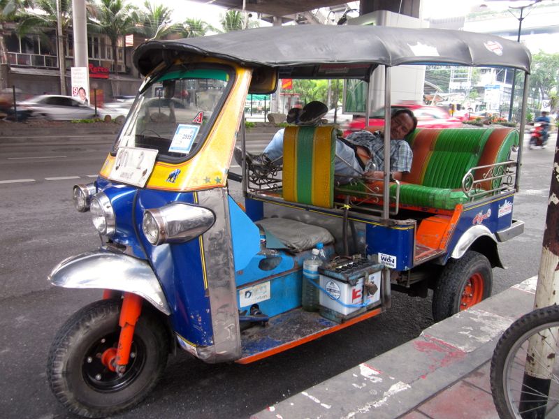 Adventures from Vietnam: Thailand�s Tuk-Tuks!