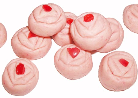 Himmlische Süßigkeiten: Khoya Rezept: Himbeer-Burfi