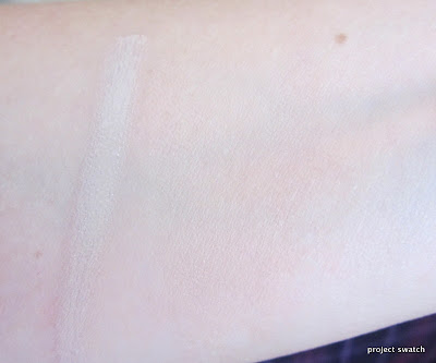 Holika Holika Peach Girl BB Cream Shade 02 swatch
