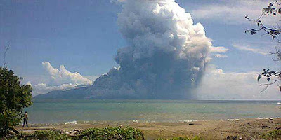 Gunung Rokatenda Nusa Tenggara Timur Meletus ~ Dangstars™