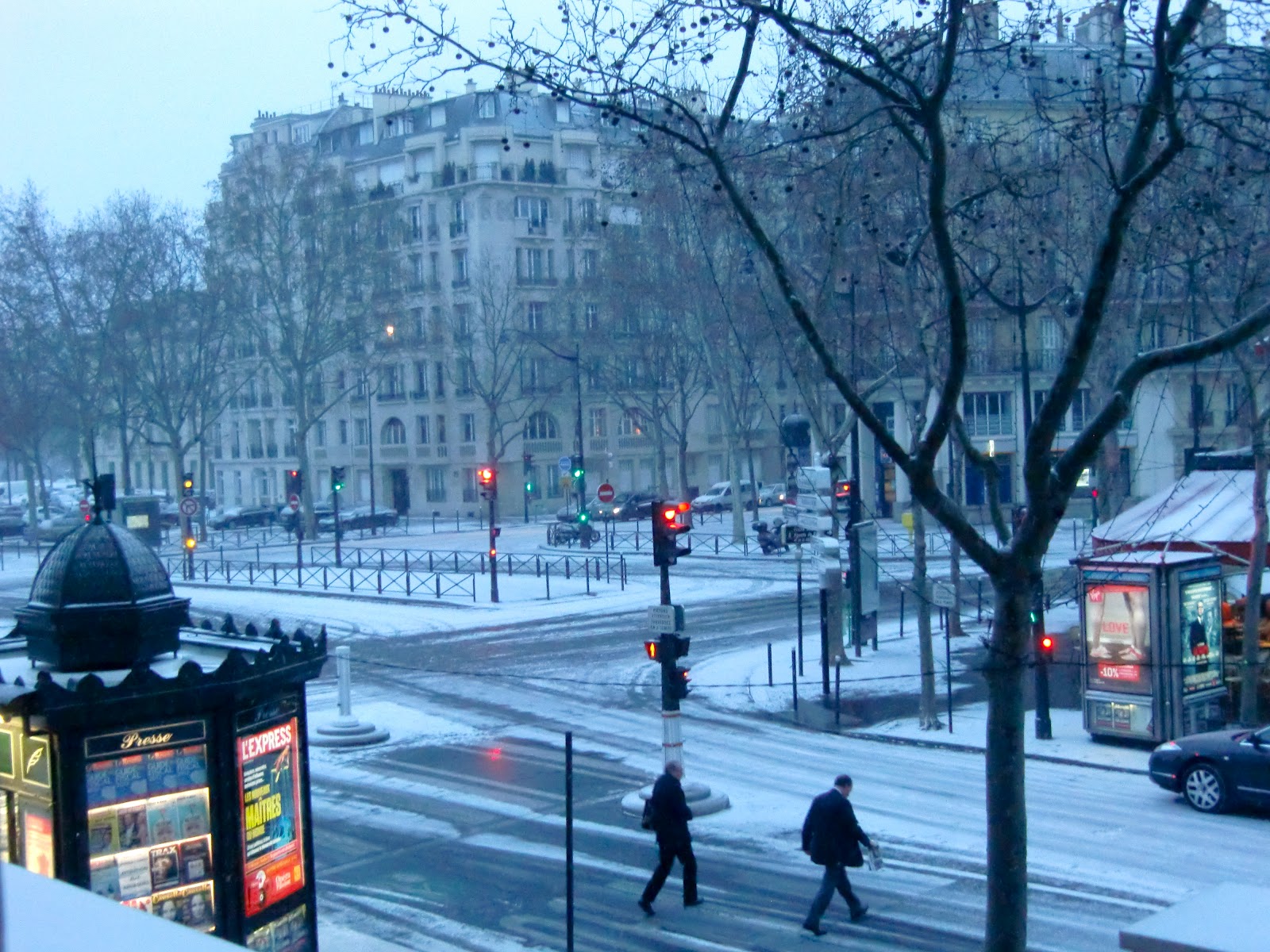 Pattersons in Paris: Snowy Sunday