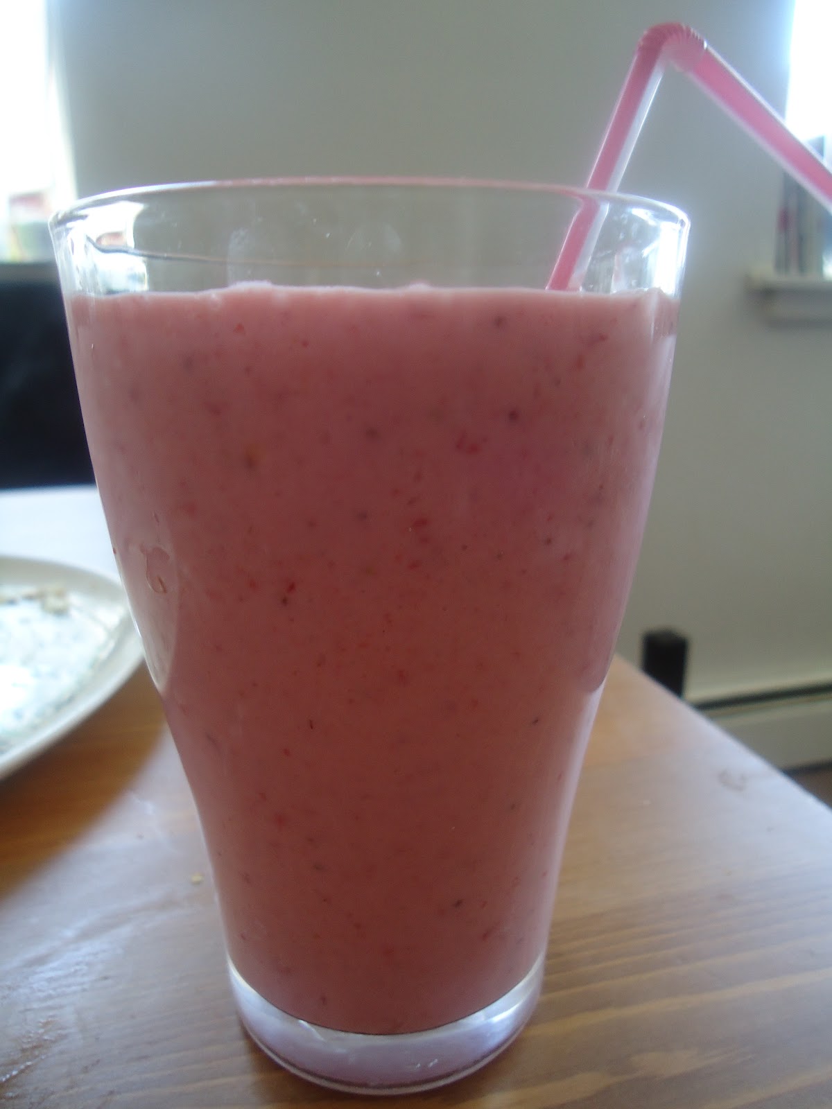 morEwish Cuisine by Mahwish Strawberry & jello Smoothie