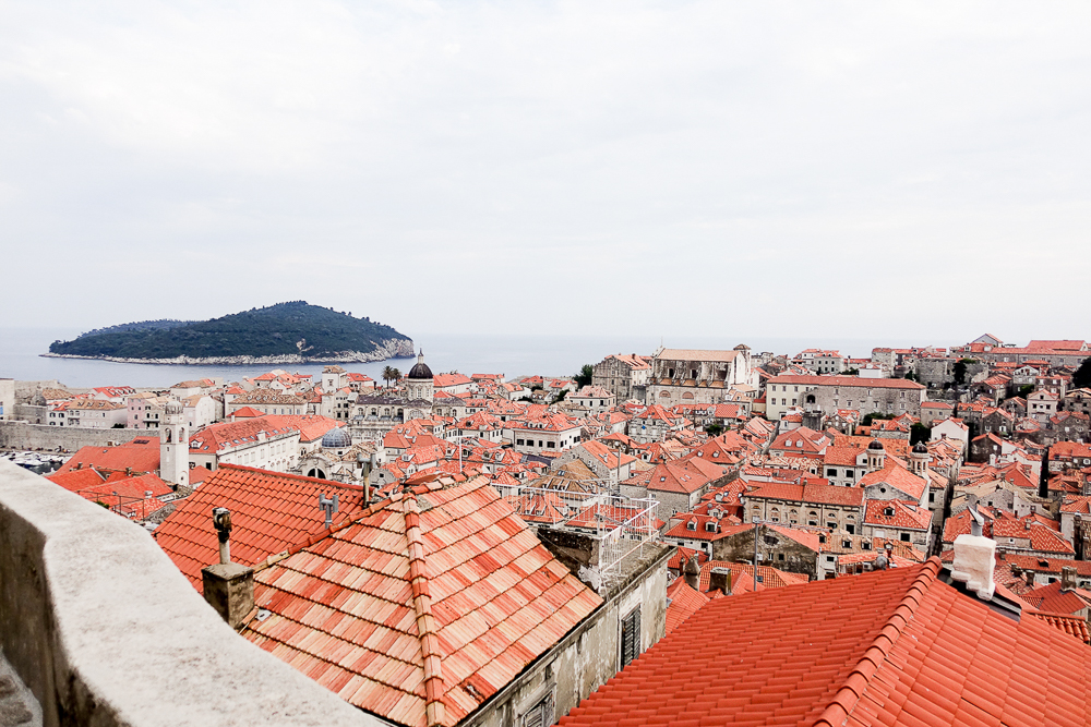 travel-blogger-guide-croatia-dubrovnik-old-town-lifestyle-photography