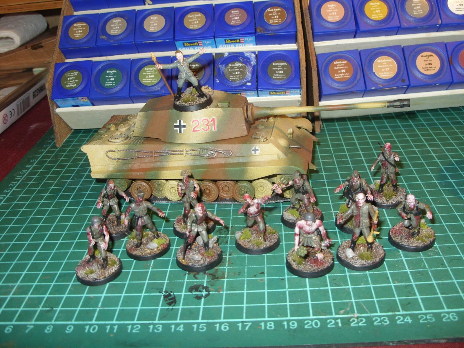 WORLD WAR 2 MODELZONE Rügen'46 Vorwärts Zombies ! (28mm Nazizombies)