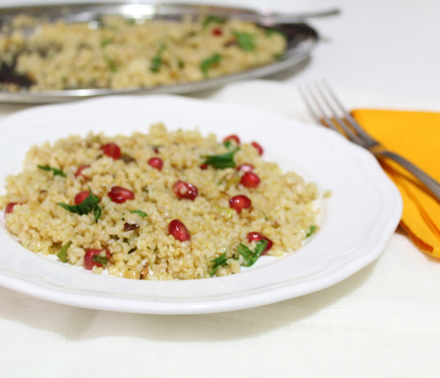 insalata di bulgur con noci e melagrana