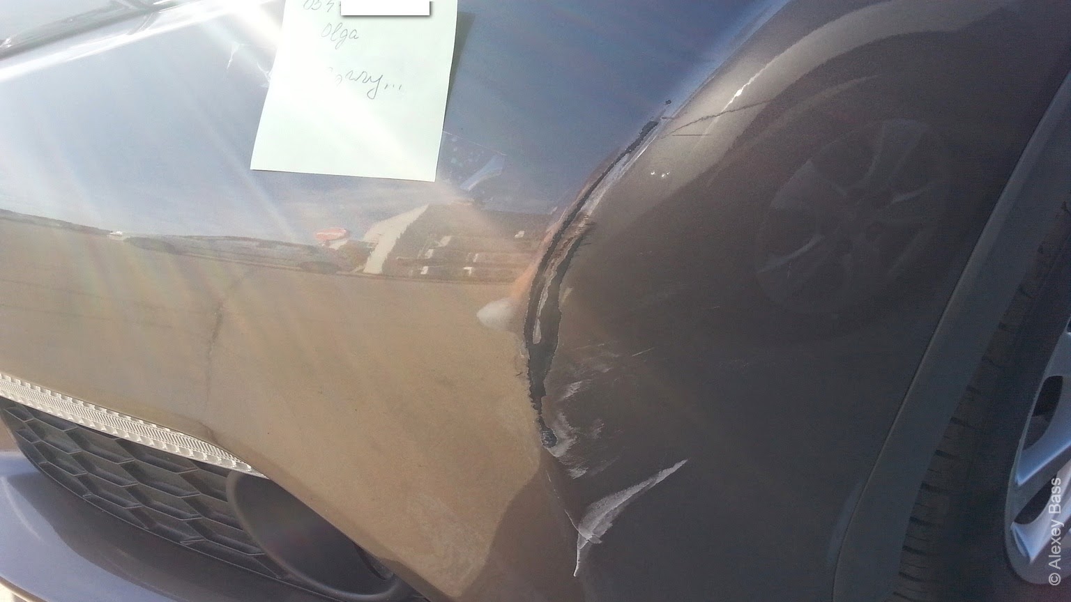 New Honda Civic Hatchback Mk9 2013: First bumber scratch, ouch