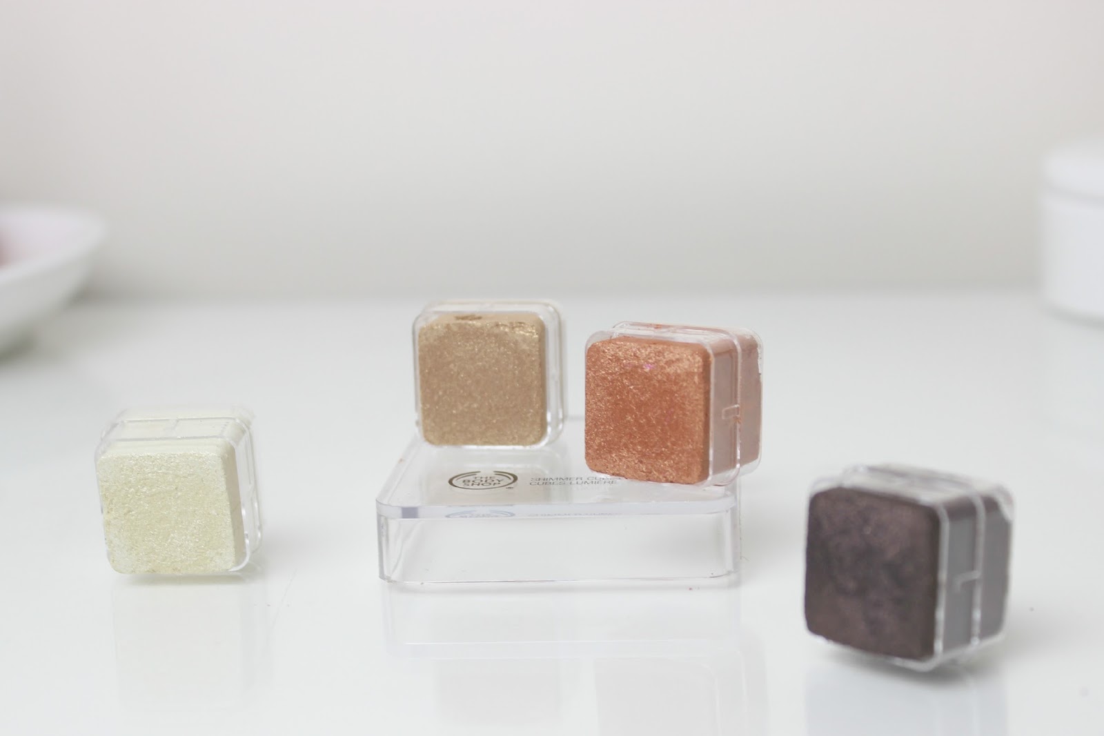 A picture of The Body Shop Spring Bronze Shimmer Cube