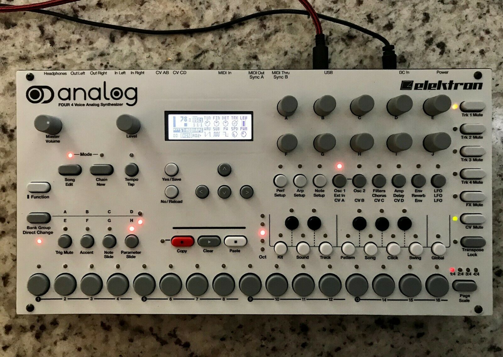 Elektron analog four. Elektron mk1. Analog four. Analog four mk1. Elektron analog four mk2.