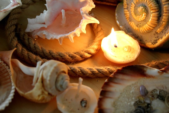 How to make a candle in a sea shell