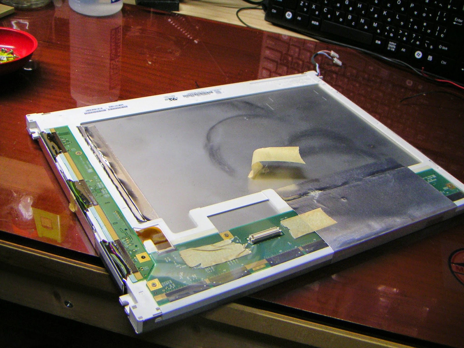 みら太な日々 液晶テレビの分解