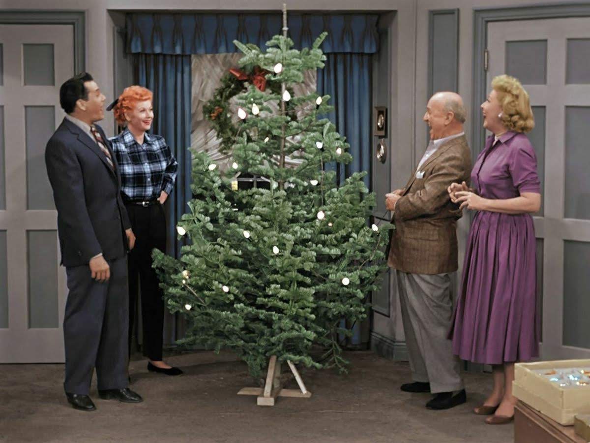 Danielle's Heartfelt Home I Love Lucy Christmas episode...in color!