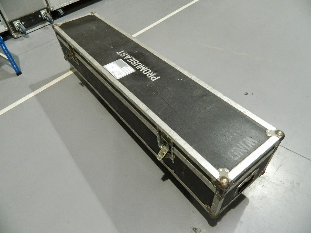 Sold Manfrotto wind up lighting stands case £69 One One Two.....