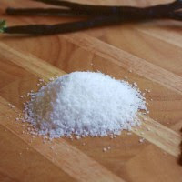  yang berupa kata atau frasa yang maknanya tidak terekam atau tidak tergambarkan pada unsu Pengertian Ungkapan penuh (idiom penuh)