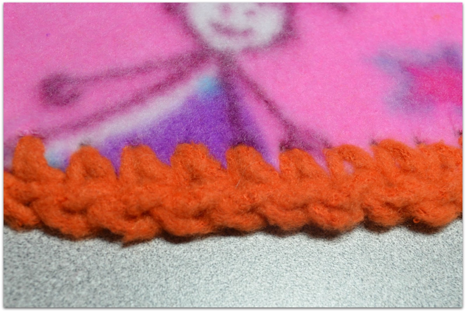 .Quiltscapes. Fancy Fleece Finishes + Fleece "Yarn" Tutorial!