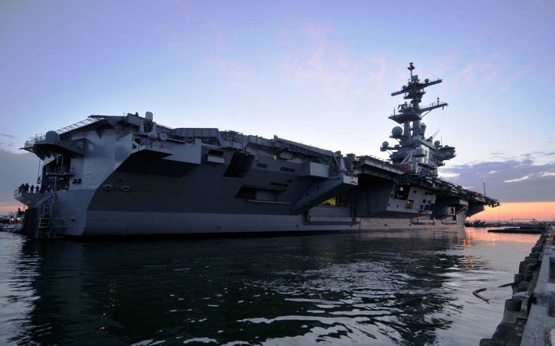 Clicswallpaper USS George H W Bush CVN 77 Wallpaper 4 clicswallpaper-uss-george-h-w-bush-cvn-77-wallpaper-4