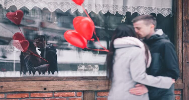 Valentine Gifts for Him - Best Valentines Day Gifts Ideas for Mens Valentine Gifts for Him - Best Valentines Day Gifts Ideas for Mens