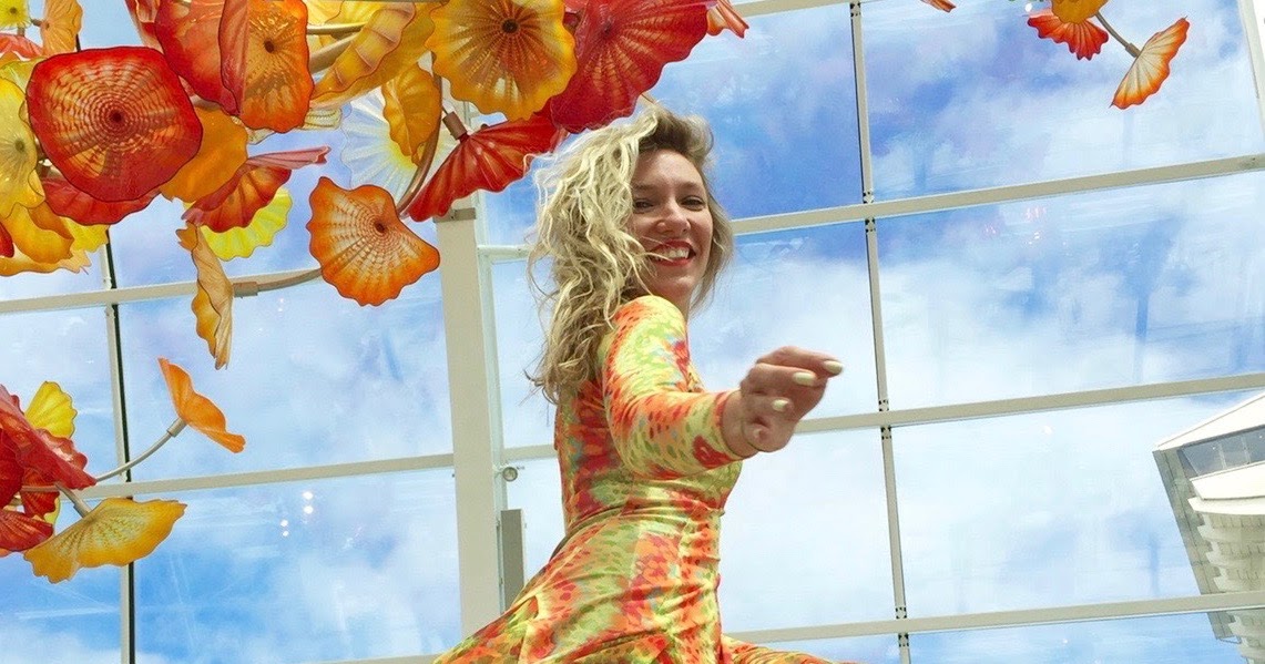 Artfully Awear: HAPPY BIRTHDAY, DALE CHIHULY!