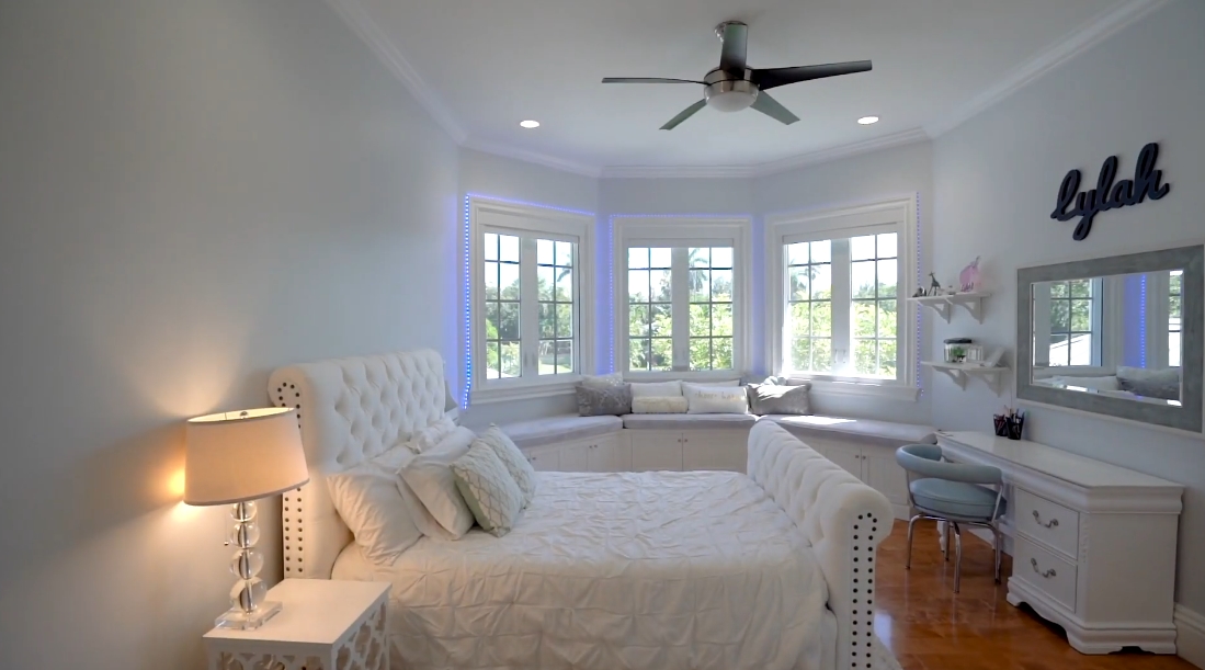 Tour 11641 SW 3rd St, Plantation, FL vs. 26 Interior Design Photos