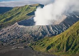 Paket Wisata Bromo | Wisata Malang Kawah Gunung Ijen Tour 2014 Murah