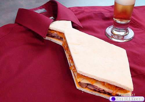 sanduiche em forma de gravata